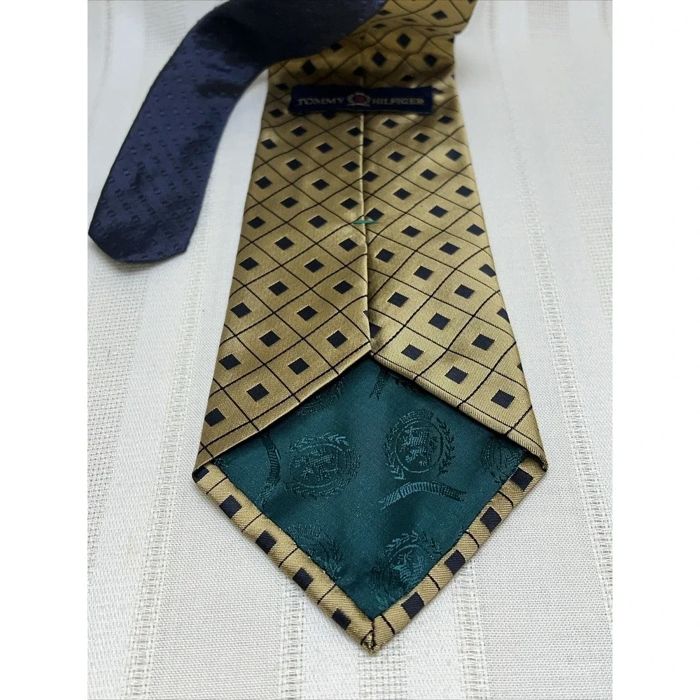 Tommy Hilfiger Men's Tie Gold Silk Black Geometric Check Diamond Vintage 90s Y2K